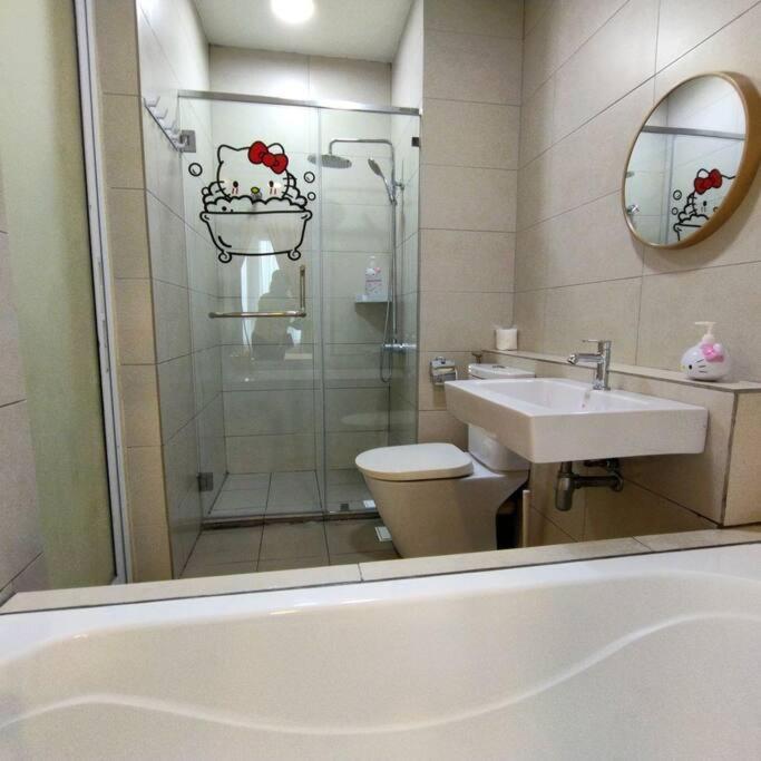 Pop Kitty Octagon Premium Town Center 2br By Grab A * Ipoh