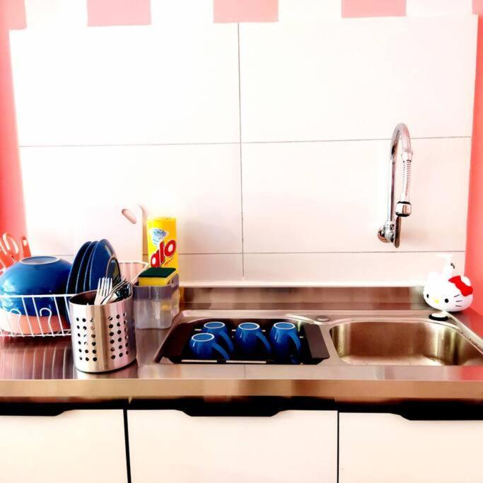 Pop Kitty Octagon Premium Town Center 2br By Grab A Apartment *