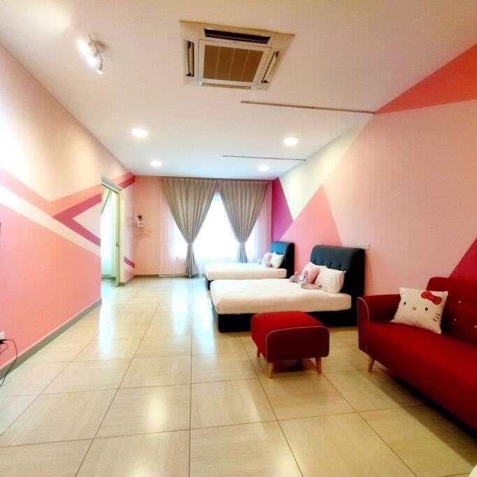 Pop Kitty Octagon Premium Town Center 2br By Grab A Apartment